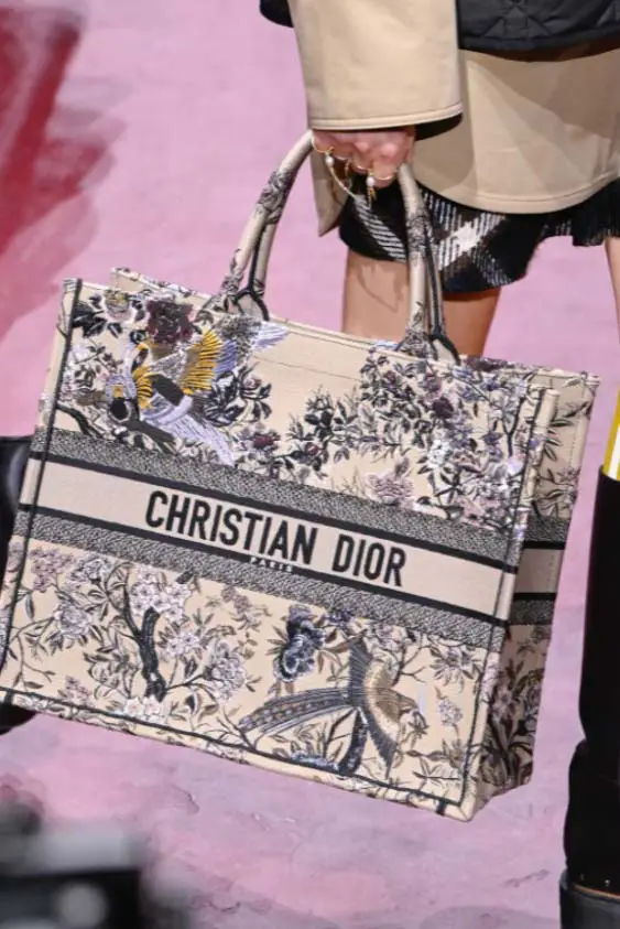 کیف توید Chanel کریستین دیور